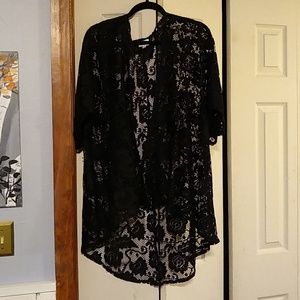 LuLaRoe Lindsay Kimono
